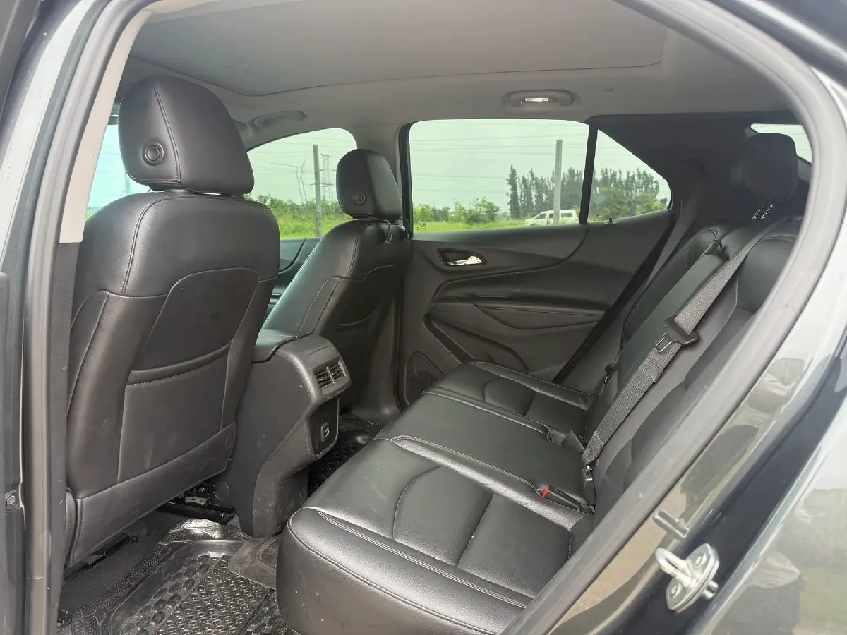 2019 Chevrolet Equinox 1.5T 180HP L4 6AT,autocango,china used car exporter,china ev exporter,chinese used car exporter,chinese used ev exporter