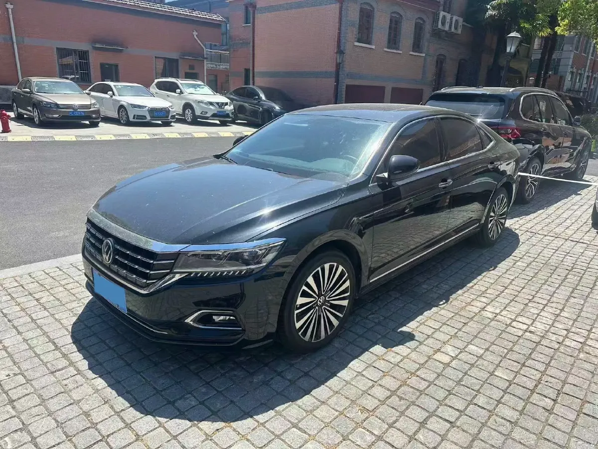 2020 Volkswagen Passat 2.0T 186HP L4 7DCT,autocango,china used car exporter,china ev exporter,chinese used car exporter,chinese used ev exporter