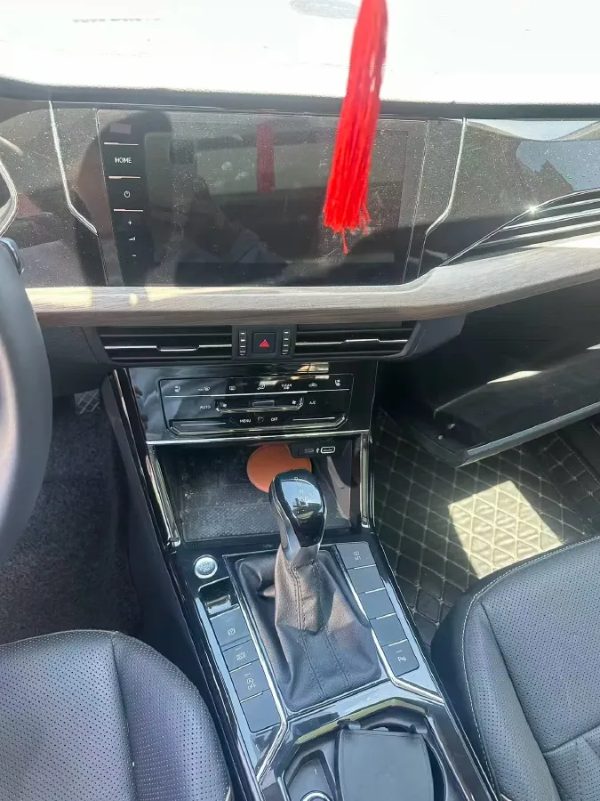 2020 Volkswagen Passat 2.0T 186HP L4 7DCT,autocango,china used car exporter,china ev exporter,chinese used car exporter,chinese used ev exporter