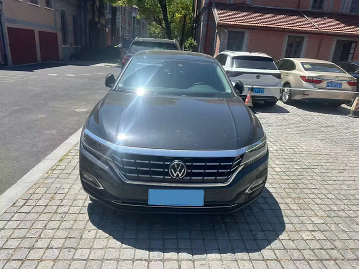 2020 Volkswagen Passat 2.0T 186HP L4 7DCT,autocango,china used car exporter,china ev exporter,chinese used car exporter,chinese used ev exporter