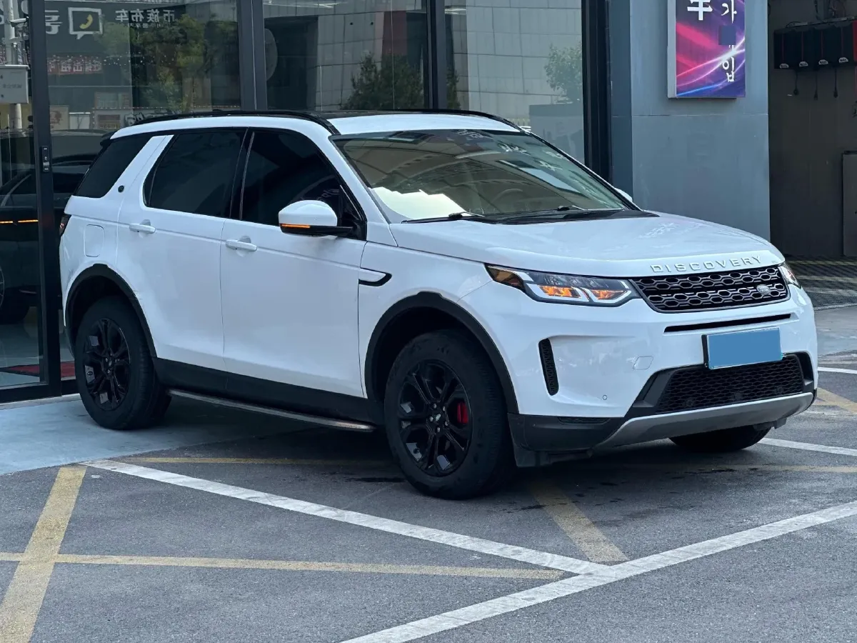 2020 Land Rover Discovery Sport 2.0T 200HP L4 9AT,autocango,china used car exporter,china ev exporter,chinese used car exporter,chinese used ev exporter