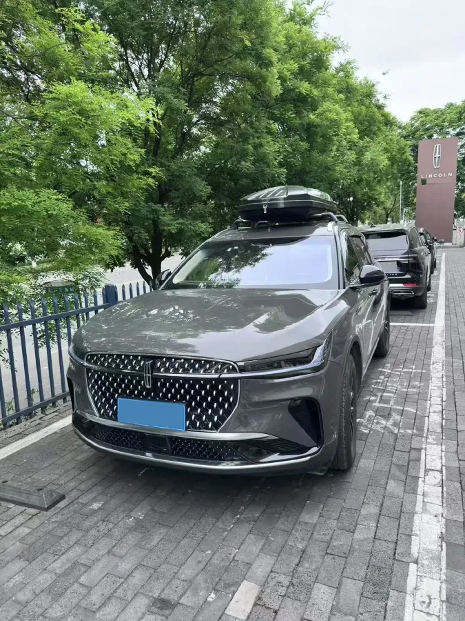 2023 Lincoln Nautilus 2.0T 261HP L4 8AT,autocango,china used car exporter,china ev exporter,chinese used car exporter,chinese used ev exporter