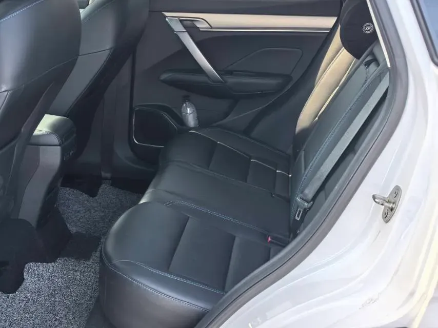 2020 Geely Emgrand GT 1.5T 180HP L3 7DCT,autocango,china used car exporter,china ev exporter,chinese used car exporter,chinese used ev exporter