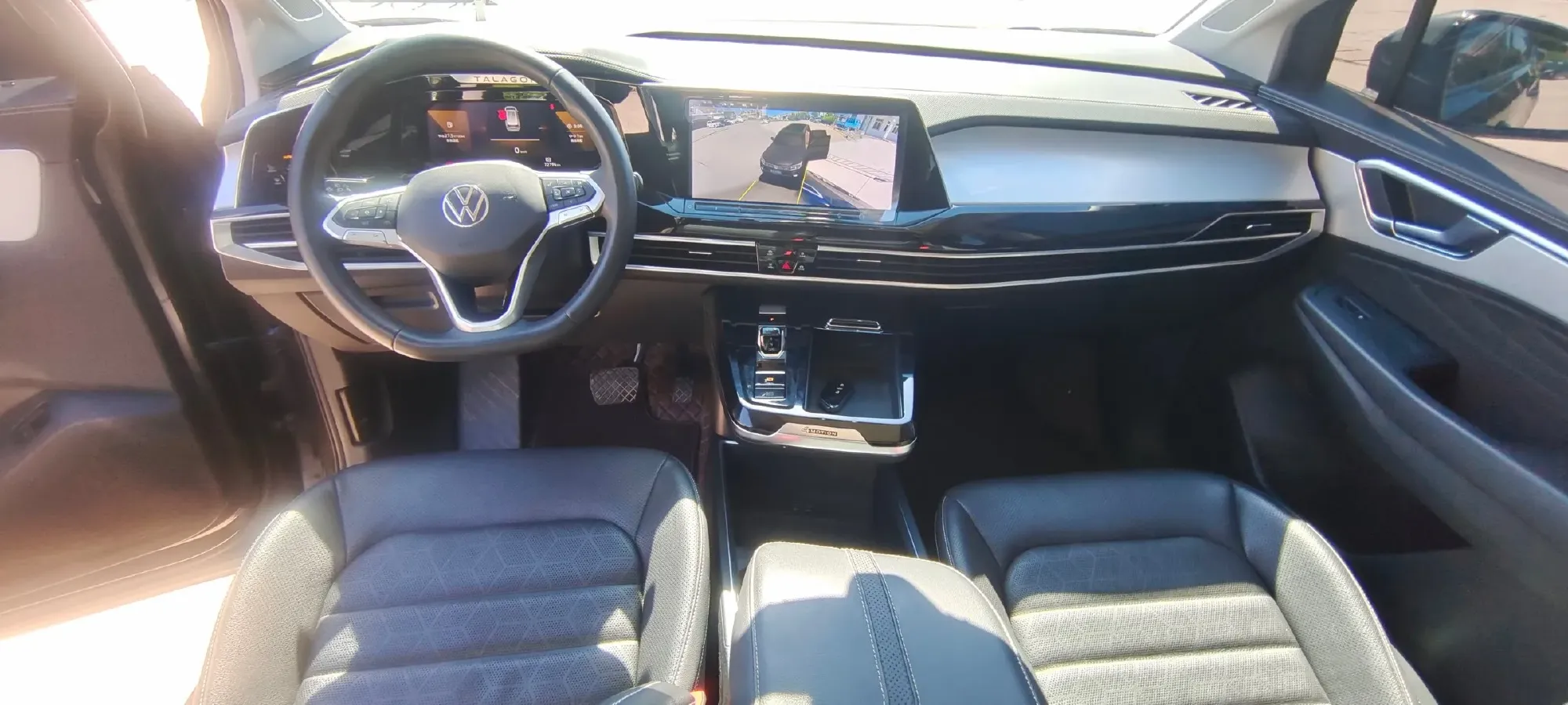 2021 Volkswagen Talagon 2.0T 220HP L4 7DCT,autocango,china used car exporter,china ev exporter,chinese used car exporter,chinese used ev exporter
