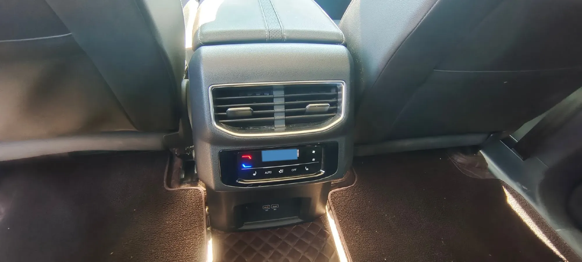 2021 Volkswagen Talagon 2.0T 220HP L4 7DCT,autocango,china used car exporter,china ev exporter,chinese used car exporter,chinese used ev exporter