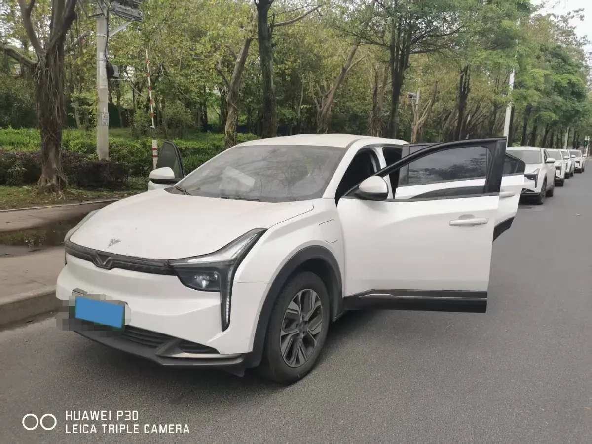 2022 Venucia Grand V 1.5T 190HP L4 7DCT,autocango,china used car exporter,china ev exporter,chinese used car exporter,chinese used ev exporter