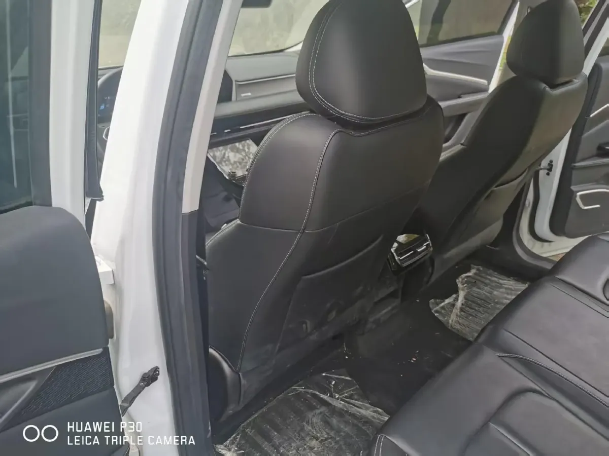 2022 Venucia Grand V 1.5T 190HP L4 7DCT,autocango,china used car exporter,china ev exporter,chinese used car exporter,chinese used ev exporter