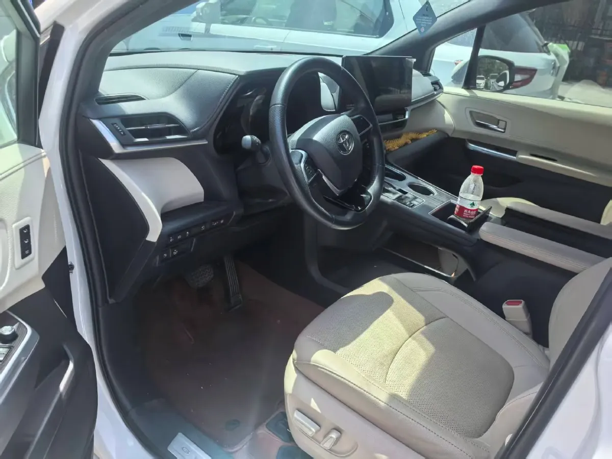2022 Toyota Granvia 2.5L 192HP L4 E-CVT Hybrid,autocango,china used car exporter,china ev exporter,chinese used car exporter,chinese used ev exporter