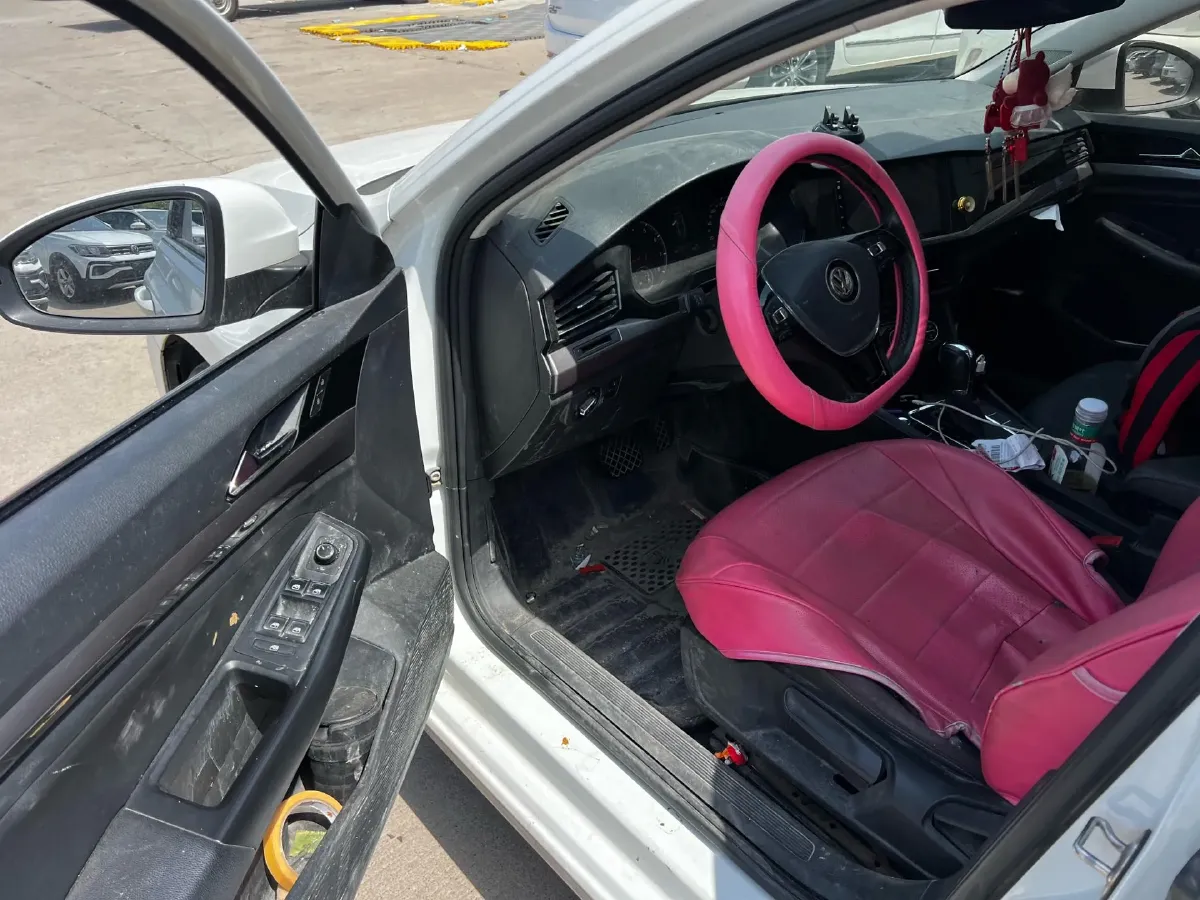 2019 Volkswagen Golf Sportsvan 1.6L 110HP L4 6AT,autocango,china used car exporter,china ev exporter,chinese used car exporter,chinese used ev exporter