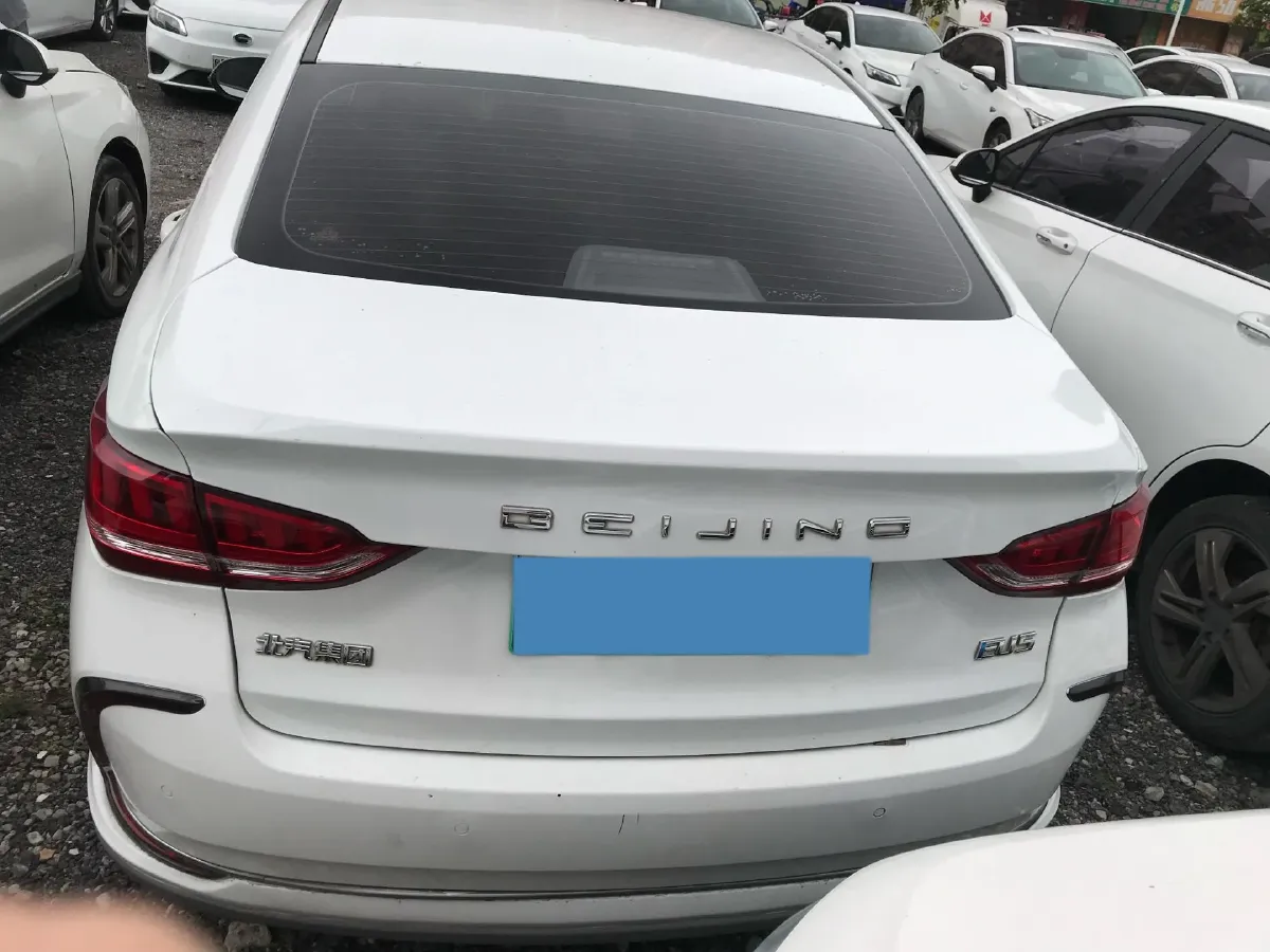2022 Bestune B70 2.0T 224HP L4 6AT,autocango,china used car exporter,china ev exporter,chinese used car exporter,chinese used ev exporter