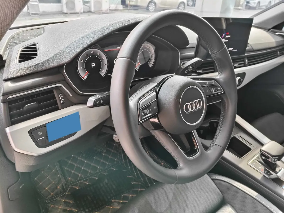 2023 Audi A4L 2.0T 190HP L4 7DCT,autocango,china used car exporter,china ev exporter,chinese used car exporter,chinese used ev exporter