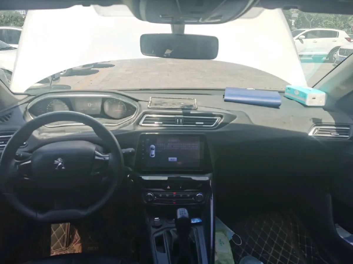 2019 Peugeot 308 1.6L 117HP L4 5MT,autocango,china used car exporter,china ev exporter,chinese used car exporter,chinese used ev exporter