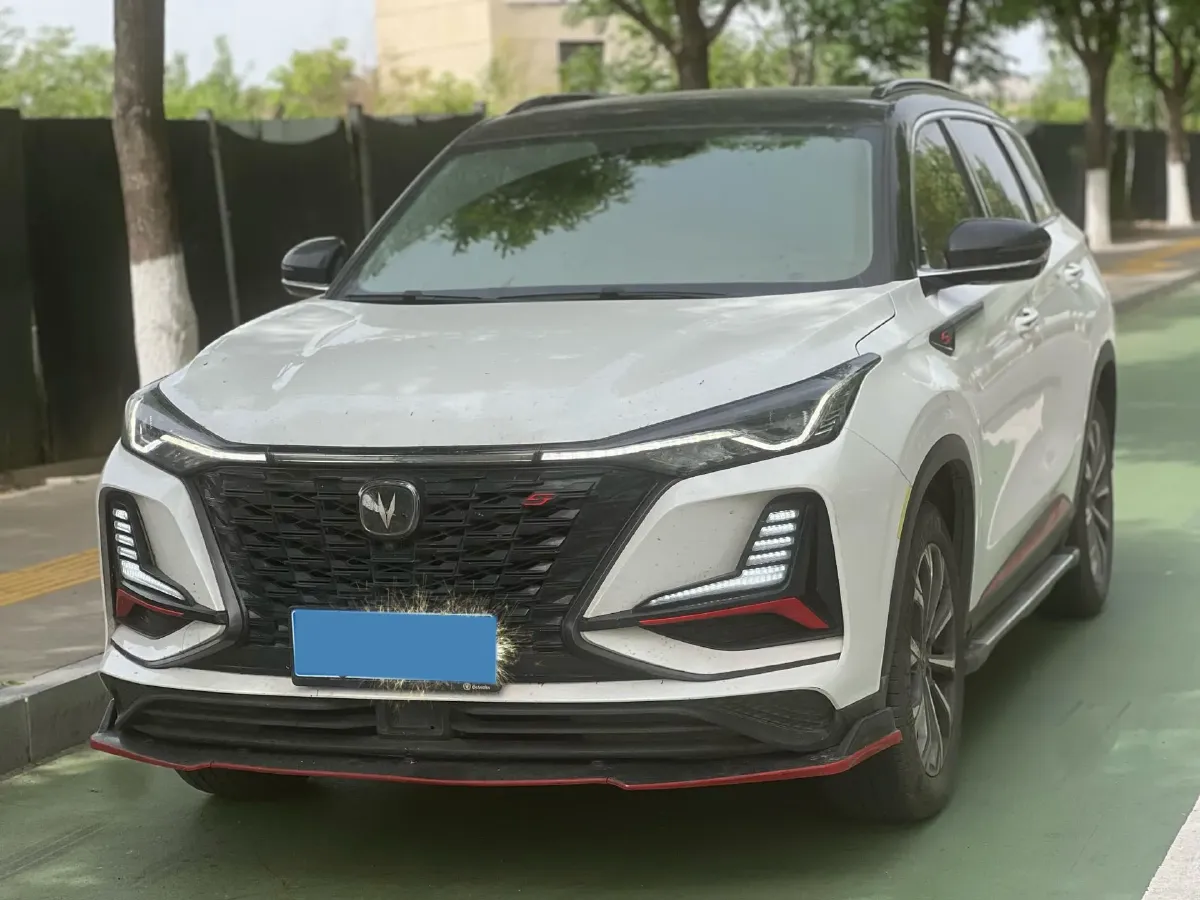 2022 ChangAn CS75 Plus 2.0T 233HP L4 8AT,autocango,china used car exporter,china ev exporter,chinese used car exporter,chinese used ev exporter
