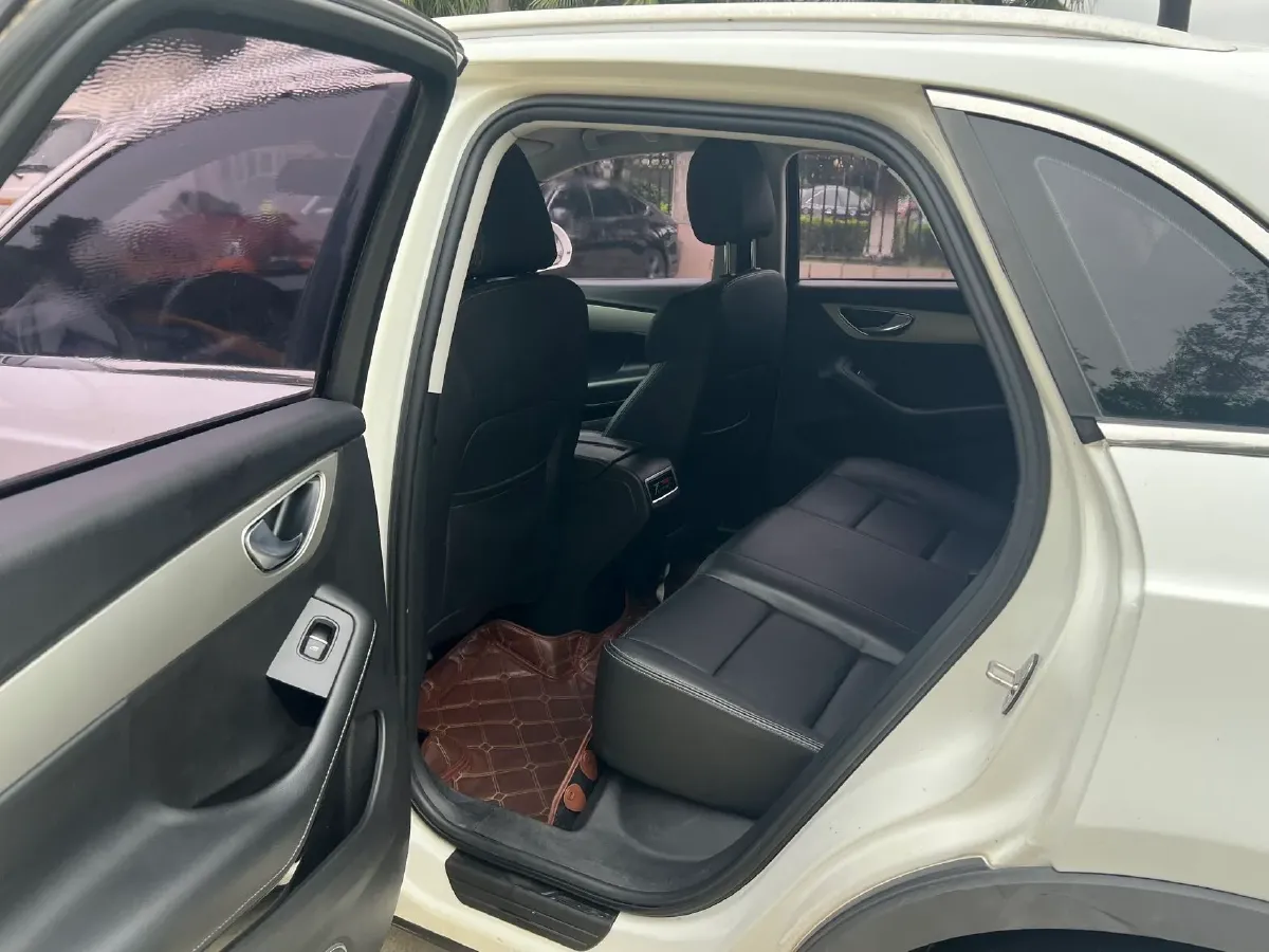 2017 Zotye SR7 1.5T 150HP L4 CVT,autocango,china used car exporter,china ev exporter,chinese used car exporter,chinese used ev exporter
