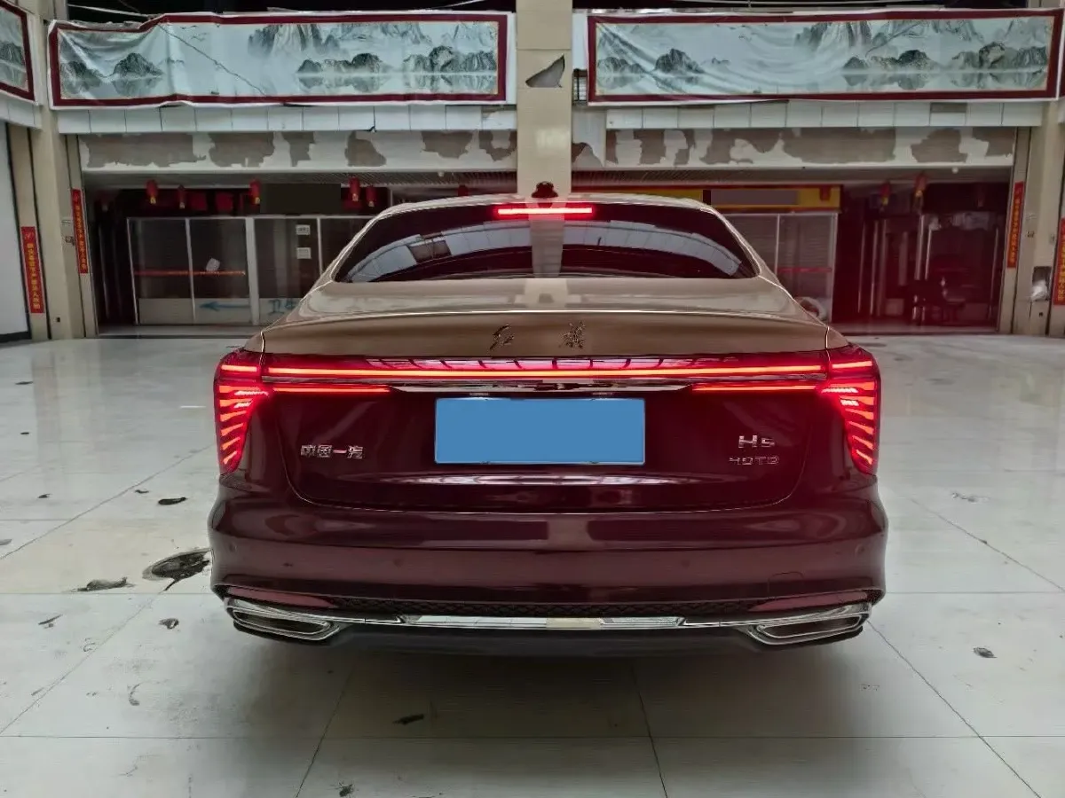 2025 HongQi H5 1.5T 169HP L4 1DHT Hybrid,autocango,china used car exporter,china ev exporter,chinese used car exporter,chinese used ev exporter