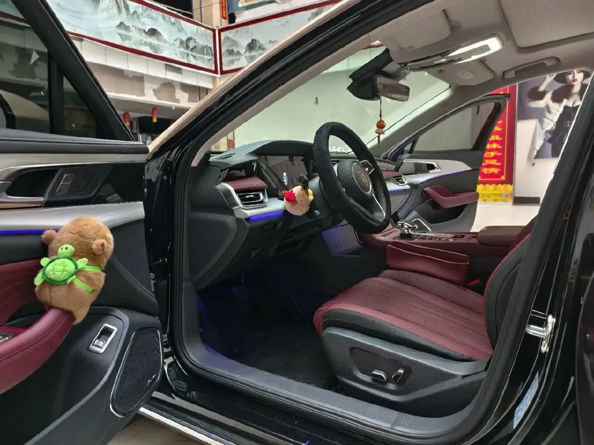 2025 HongQi H5 1.5T 169HP L4 1DHT Hybrid,autocango,china used car exporter,china ev exporter,chinese used car exporter,chinese used ev exporter
