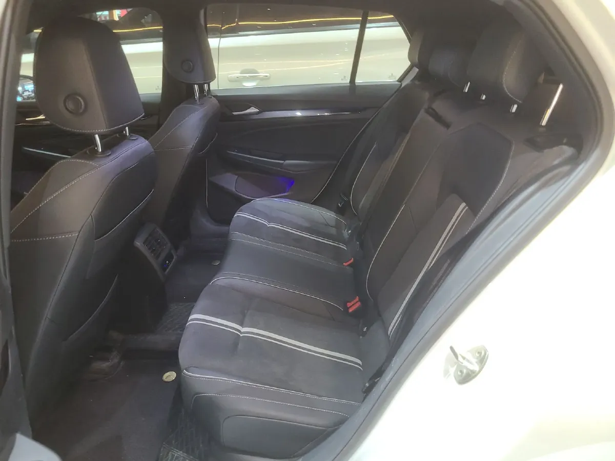 2021 Volkswagen Golf 1.4T 150HP L4 7DCT,autocango,china used car exporter,china ev exporter,chinese used car exporter,chinese used ev exporter