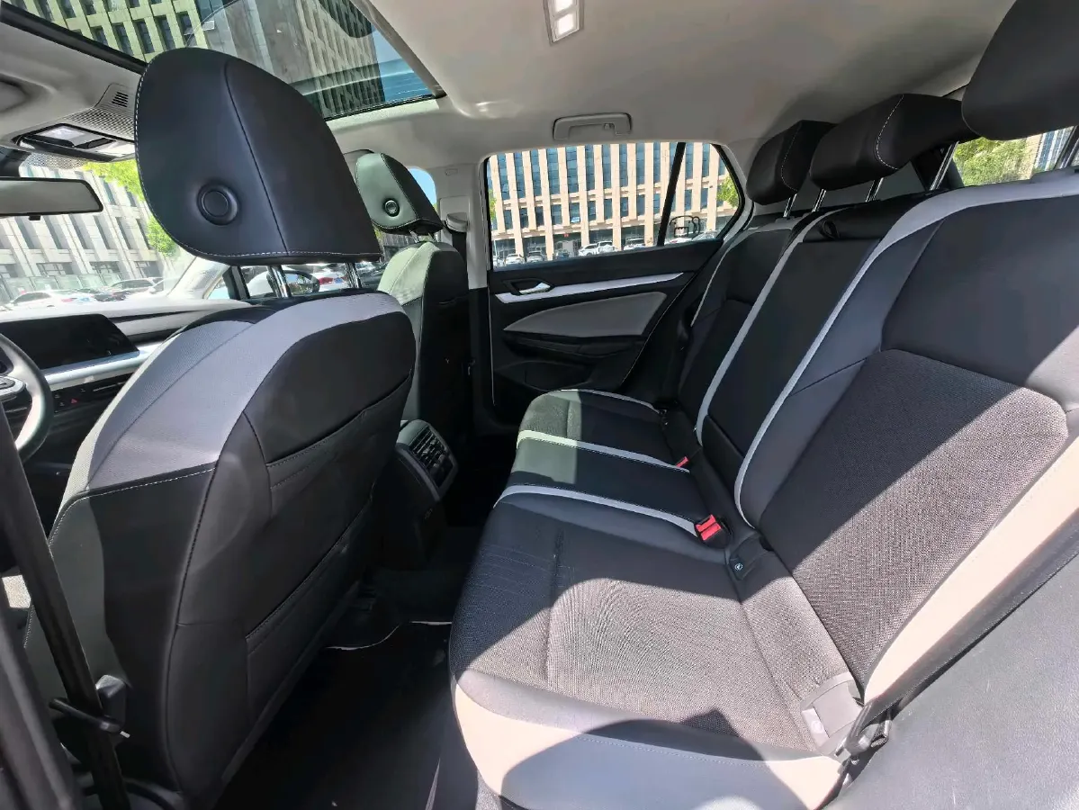 2021 Volkswagen Golf 1.4T 150HP L4 7DCT,autocango,china used car exporter,china ev exporter,chinese used car exporter,chinese used ev exporter