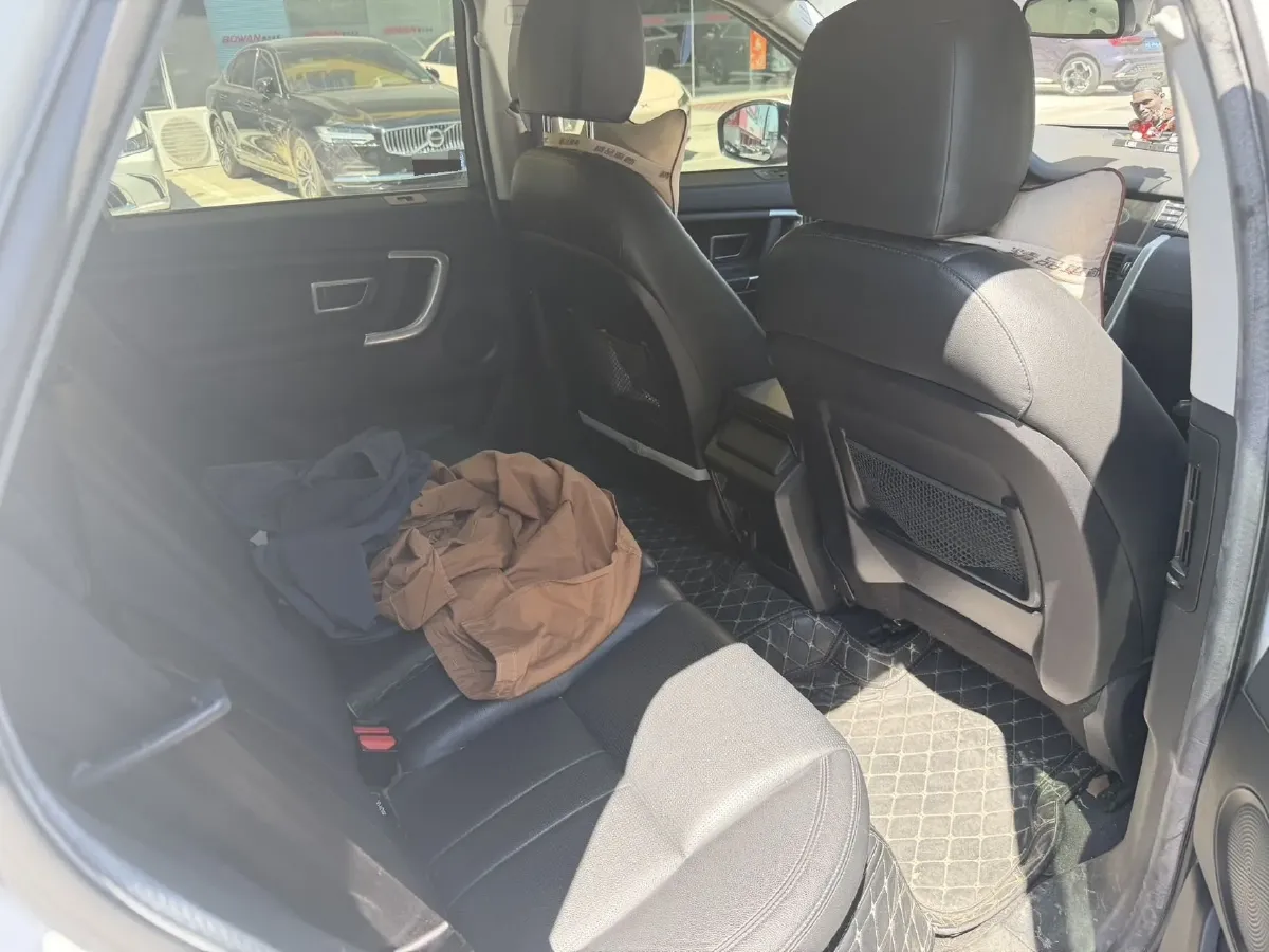 2018 Land Rover Discovery Sport 2.0T 241HP L4 9AT,autocango,china used car exporter,china ev exporter,chinese used car exporter,chinese used ev exporter
