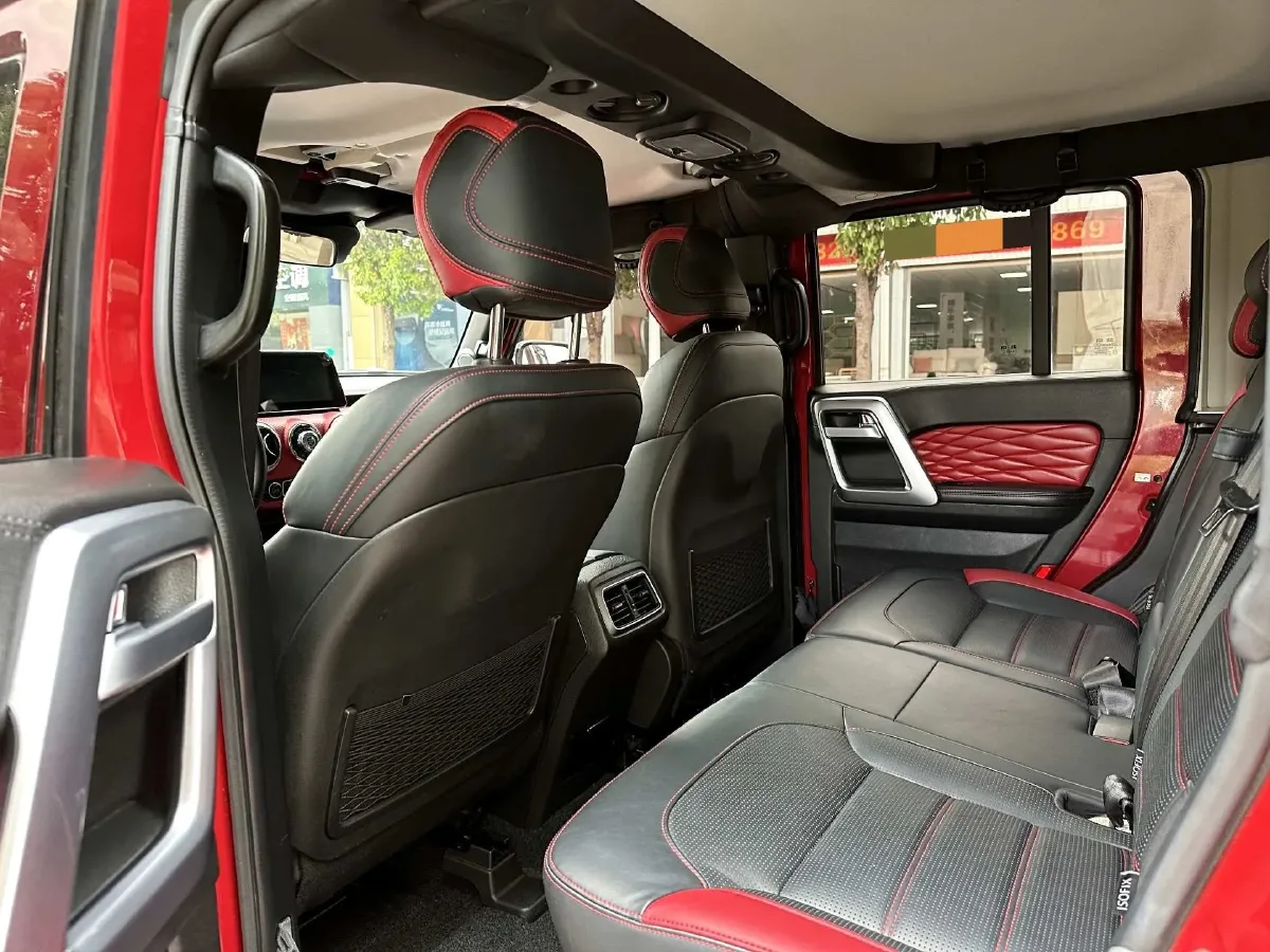 2021 Beijing BJ40 2.0T 224HP L4 8AT,autocango,china used car exporter,china ev exporter,chinese used car exporter,chinese used ev exporter