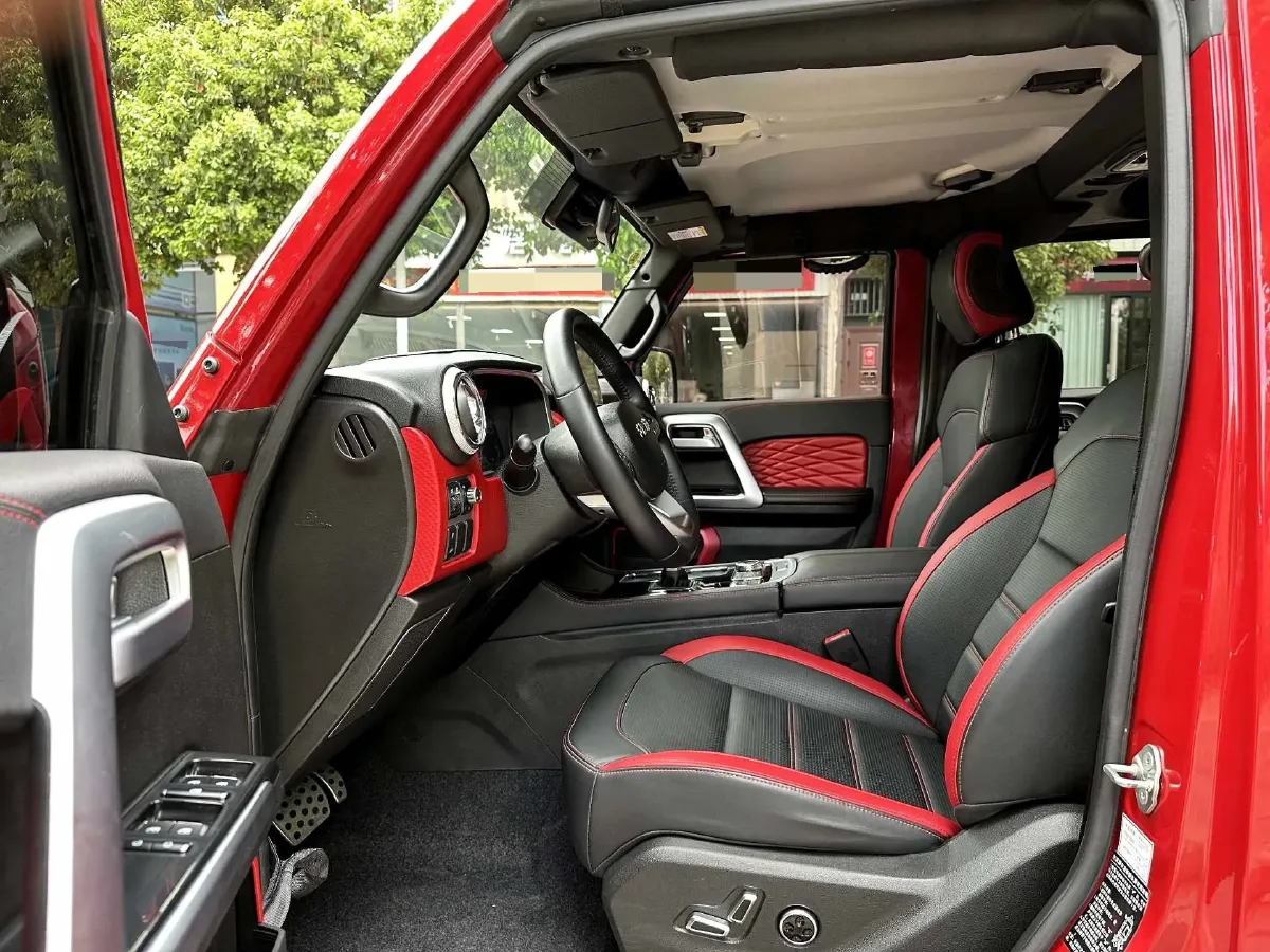 2021 Beijing BJ40 2.0T 224HP L4 8AT,autocango,china used car exporter,china ev exporter,chinese used car exporter,chinese used ev exporter
