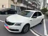 2018 Skoda Octavia 1.6L 110HP L4 5MT