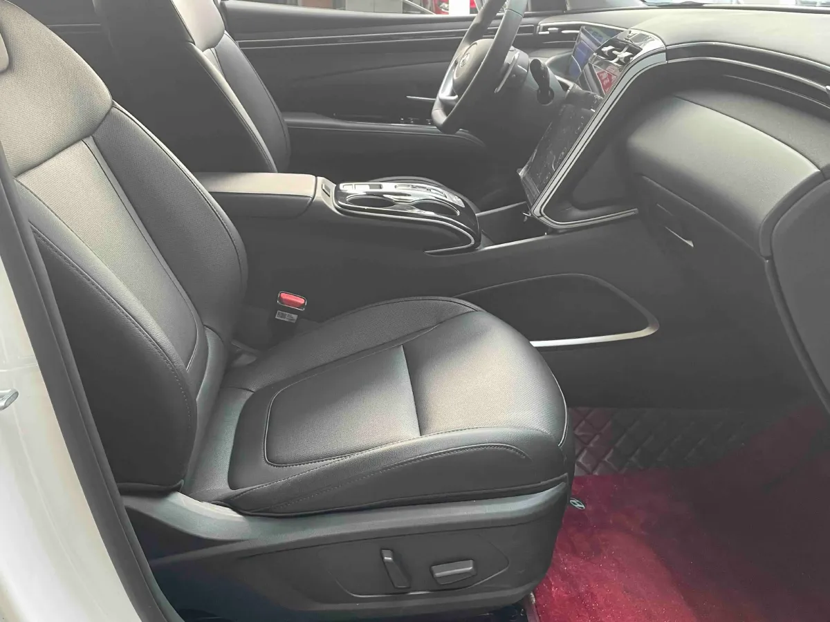 2023 Hyundai Tucson 1.5T 200HP L4 8AT,autocango,china used car exporter,china ev exporter,chinese used car exporter,chinese used ev exporter