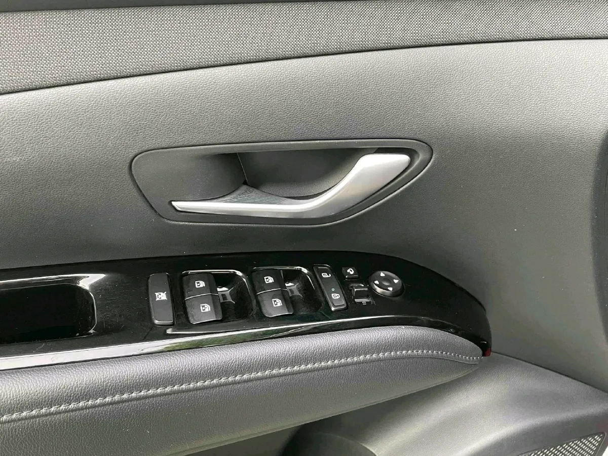 2023 Hyundai Tucson 1.5T 200HP L4 8AT,autocango,china used car exporter,china ev exporter,chinese used car exporter,chinese used ev exporter