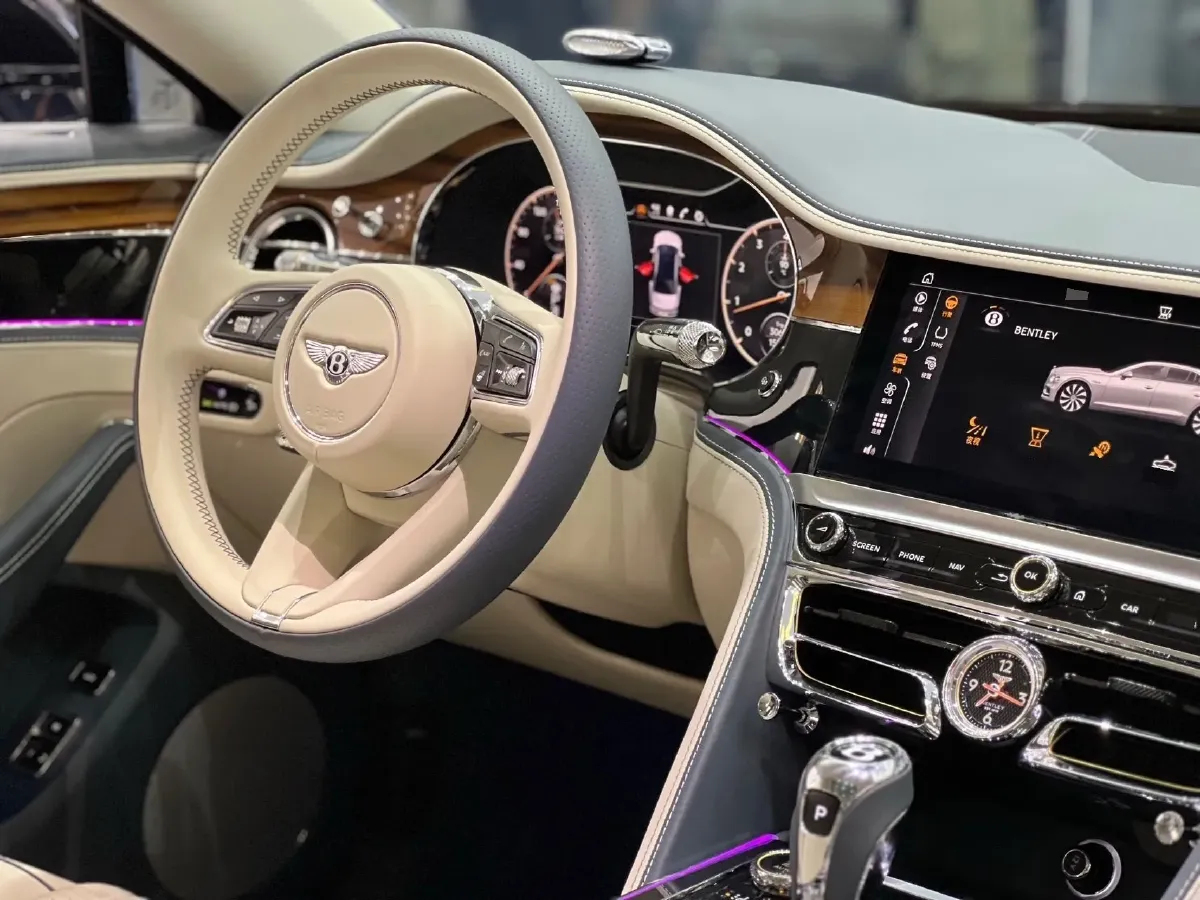 2021 Bentley Flying Spur 4.0T 550HP V8 8DCT,autocango,china used car exporter,china ev exporter,chinese used car exporter,chinese used ev exporter