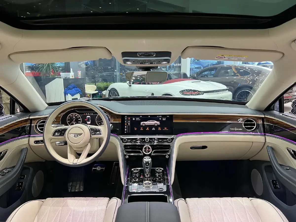 2021 Bentley Flying Spur 4.0T 550HP V8 8DCT,autocango,china used car exporter,china ev exporter,chinese used car exporter,chinese used ev exporter