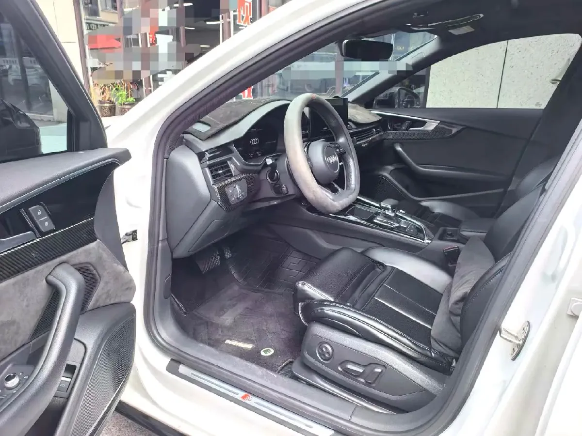 2022 Audi A4L 2.0T 252HP L4 7DCT,autocango,china used car exporter,china ev exporter,chinese used car exporter,chinese used ev exporter
