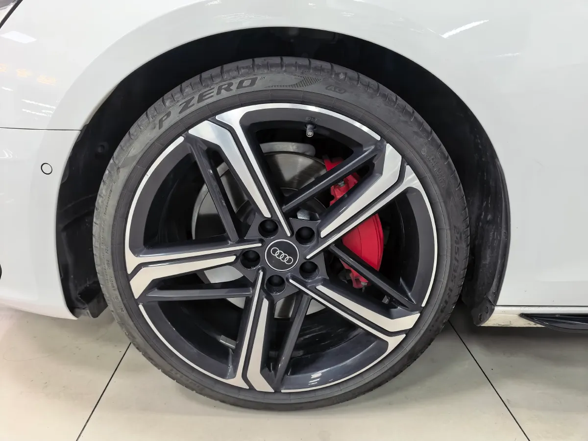 2022 Audi A4L 2.0T 252HP L4 7DCT,autocango,china used car exporter,china ev exporter,chinese used car exporter,chinese used ev exporter