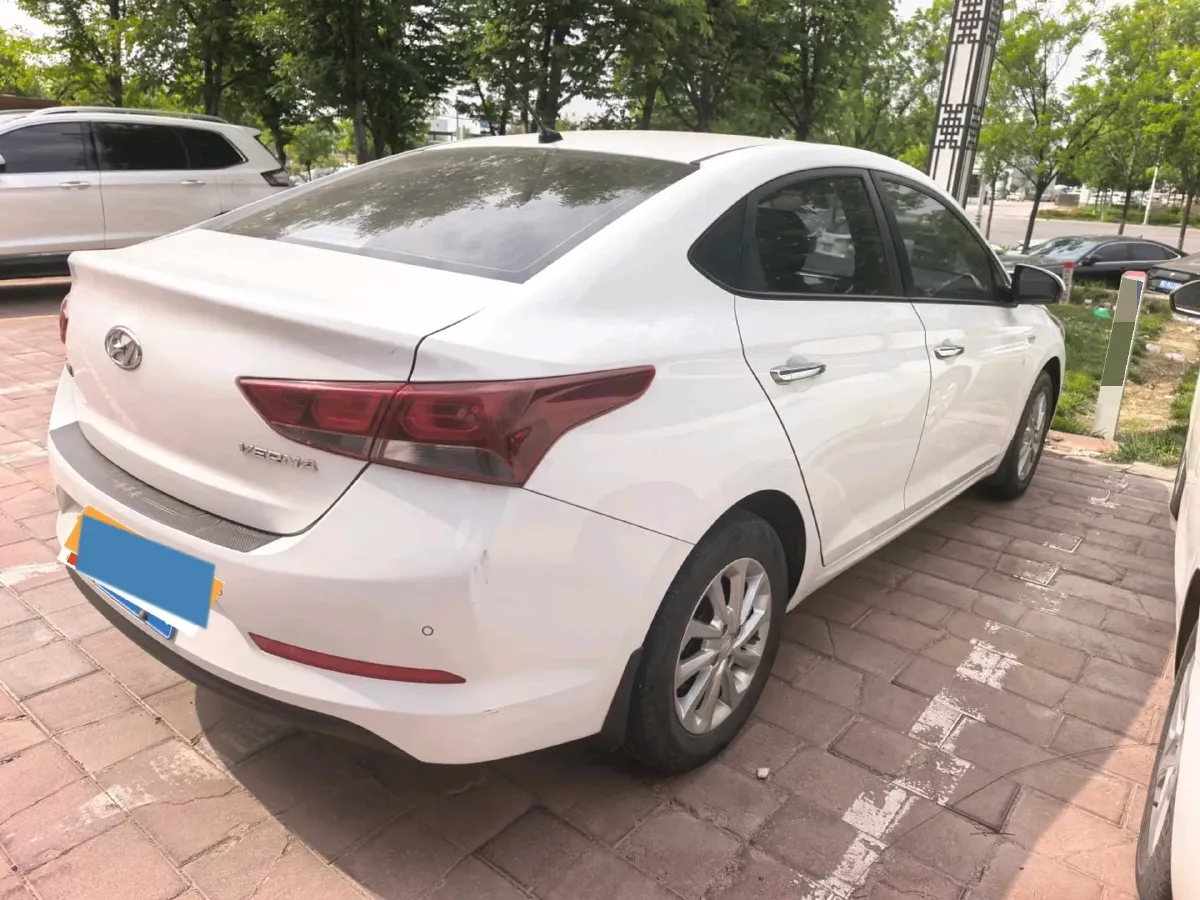 2016 Hyundai Verna 1.4L 100HP L4 6MT,autocango,china used car exporter,china ev exporter,chinese used car exporter,chinese used ev exporter