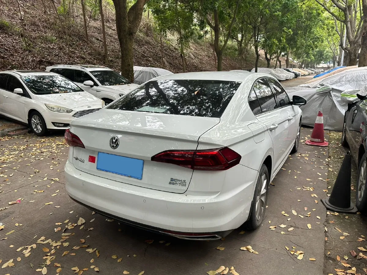 2019 Ford Focus 1.5T 184HP L3 8AT,autocango,china used car exporter,china ev exporter,chinese used car exporter,chinese used ev exporter