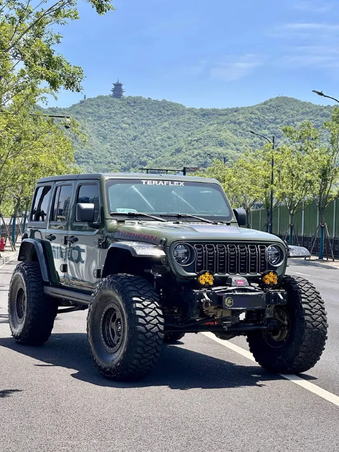 2020 Jeep Wrangler 2.0T 266HP L4 8AT,autocango,china used car exporter,china ev exporter,chinese used car exporter,chinese used ev exporter