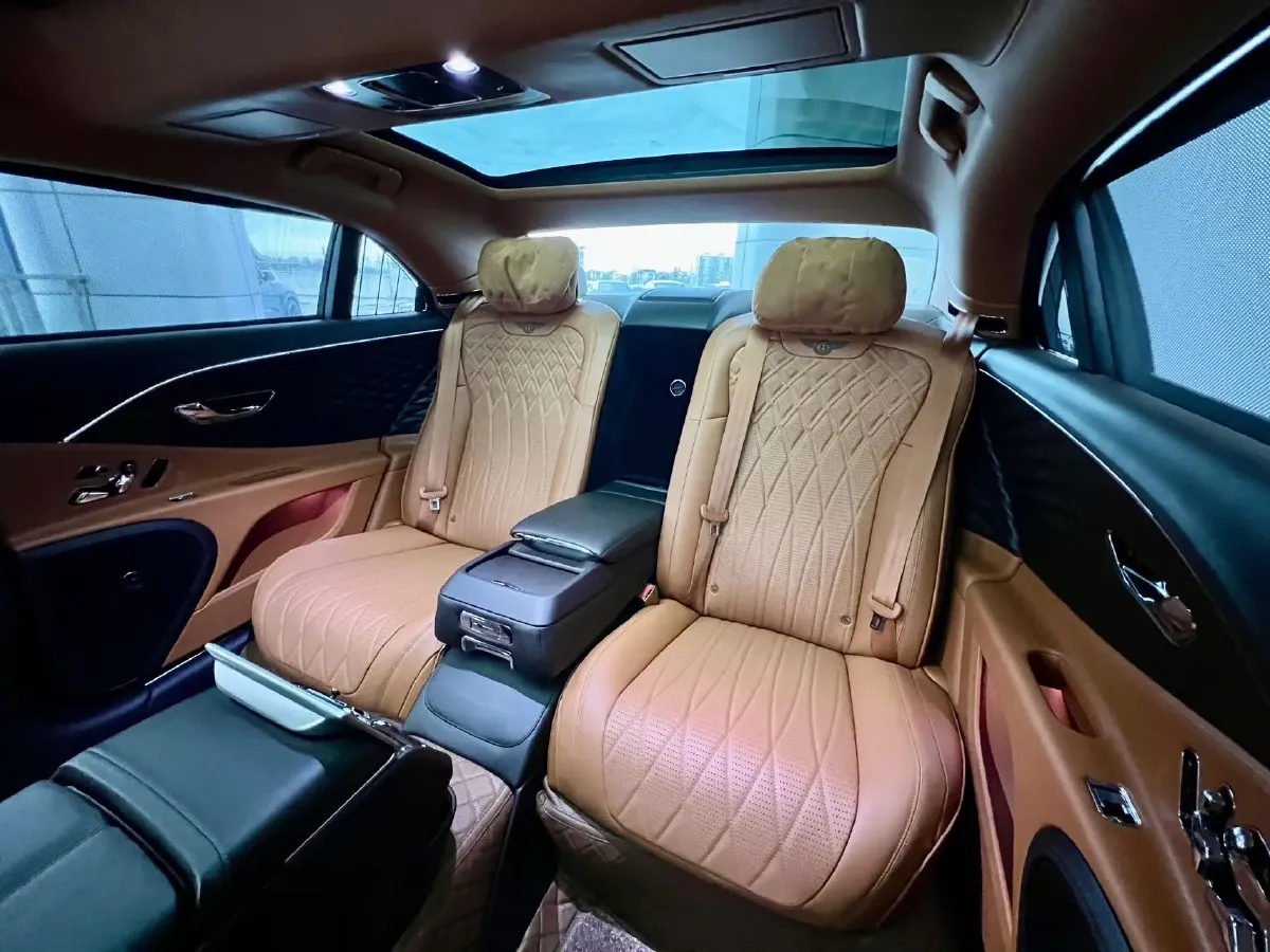 2021 Bentley Flying Spur 4.0T 550HP V8 8DCT,autocango,china used car exporter,china ev exporter,chinese used car exporter,chinese used ev exporter