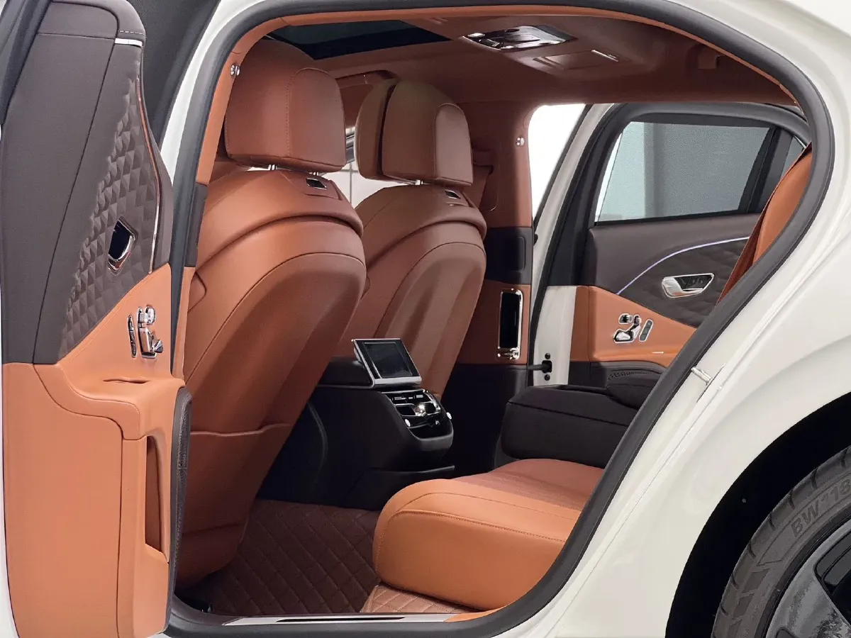 2021 Bentley Flying Spur 4.0T 550HP V8 8DCT,autocango,china used car exporter,china ev exporter,chinese used car exporter,chinese used ev exporter
