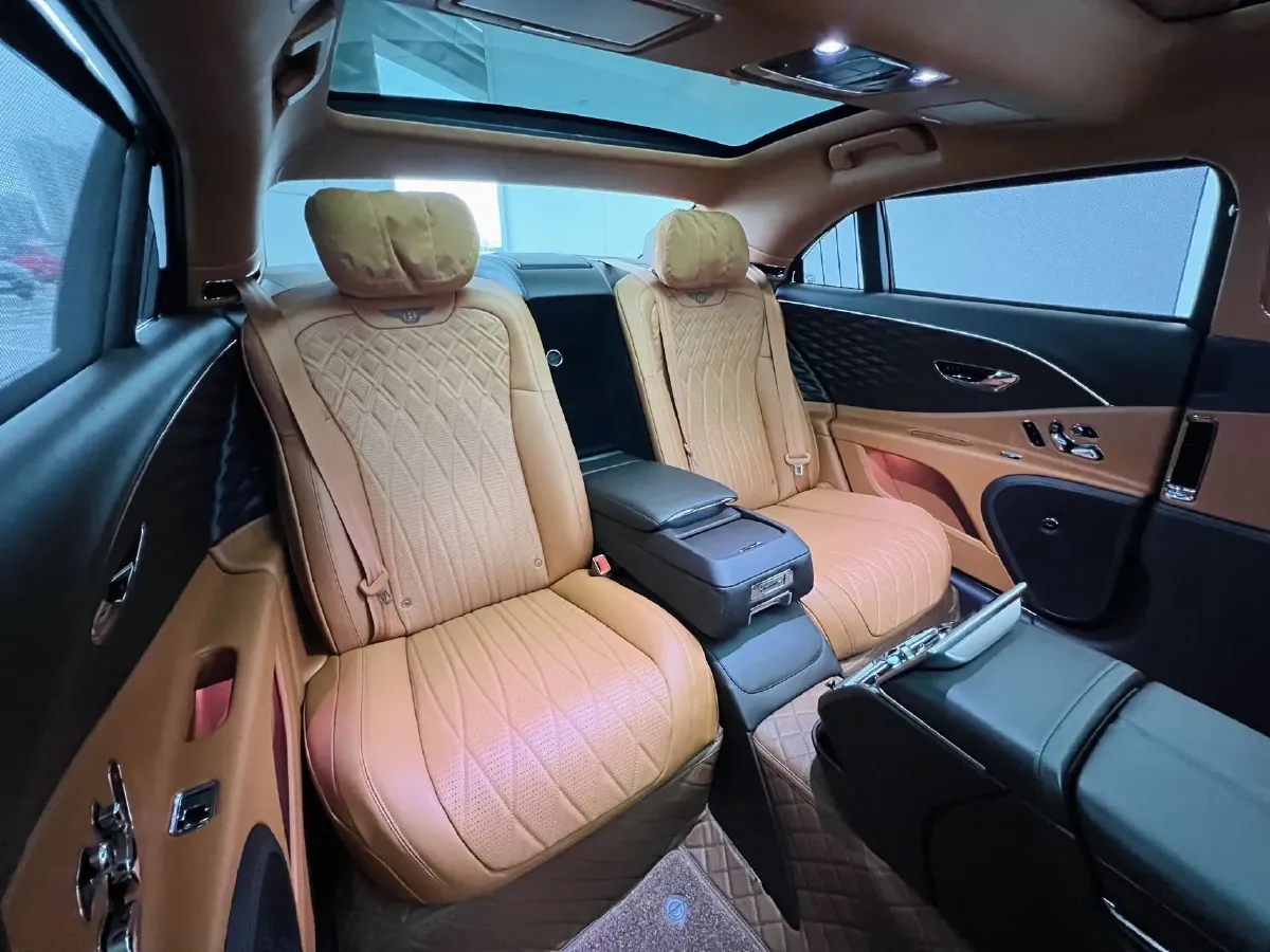 2021 Bentley Flying Spur 4.0T 550HP V8 8DCT,autocango,china used car exporter,china ev exporter,chinese used car exporter,chinese used ev exporter