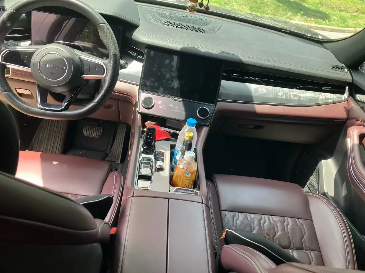 2021 Kia Carnival 2.0T 233HP L4 8AT,autocango,china used car exporter,china ev exporter,chinese used car exporter,chinese used ev exporter