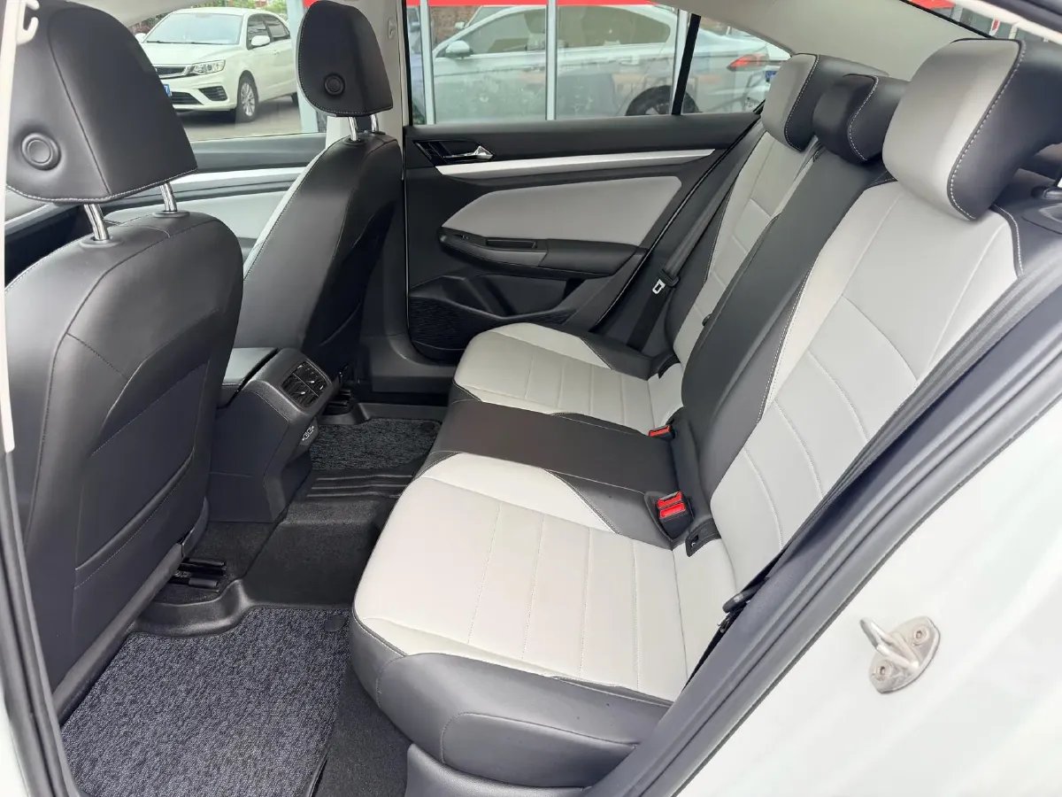 2023 Volkswagen Bora 1.2T 116HP L4 7DCT,autocango,china used car exporter,china ev exporter,chinese used car exporter,chinese used ev exporter