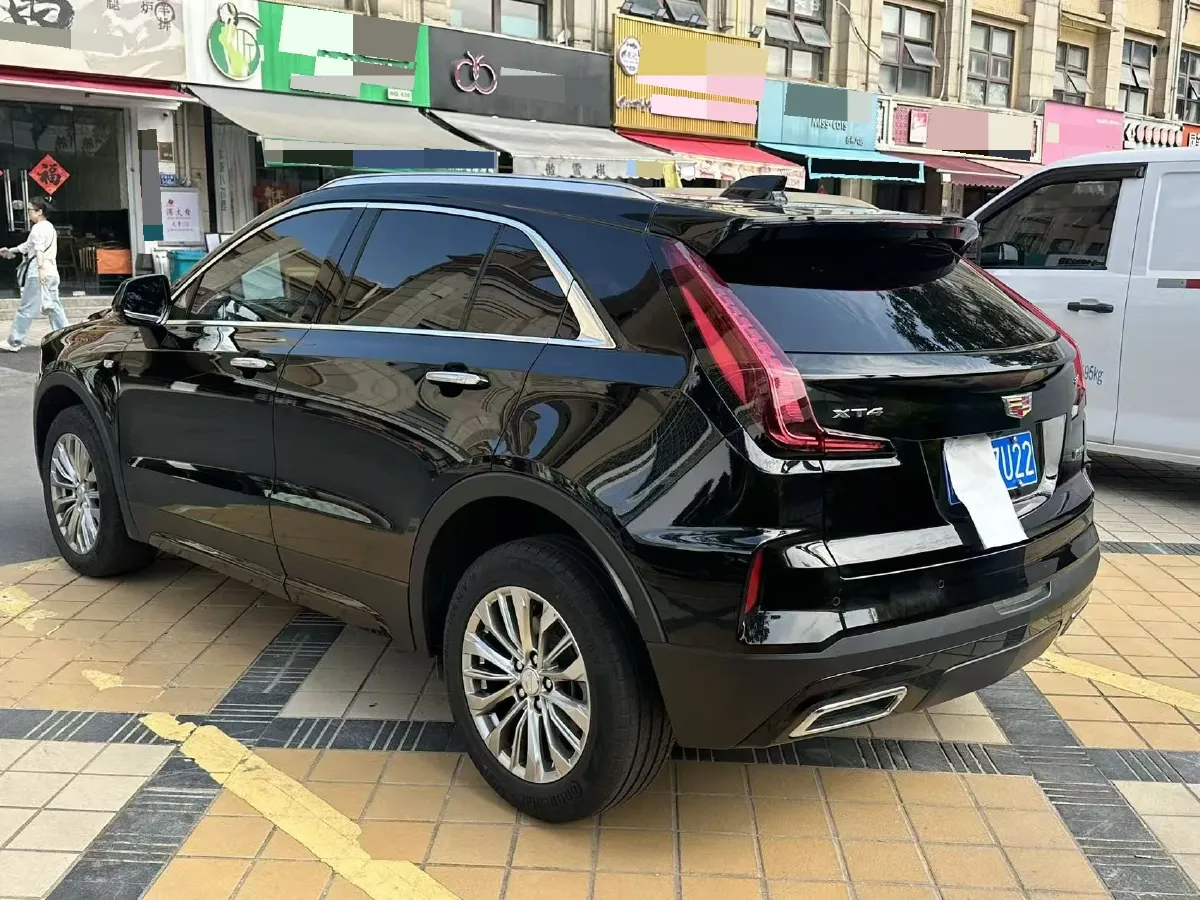 2024 Cadillac XT4 2.0T 237HP L4 9AT,autocango,china used car exporter,china ev exporter,chinese used car exporter,chinese used ev exporter