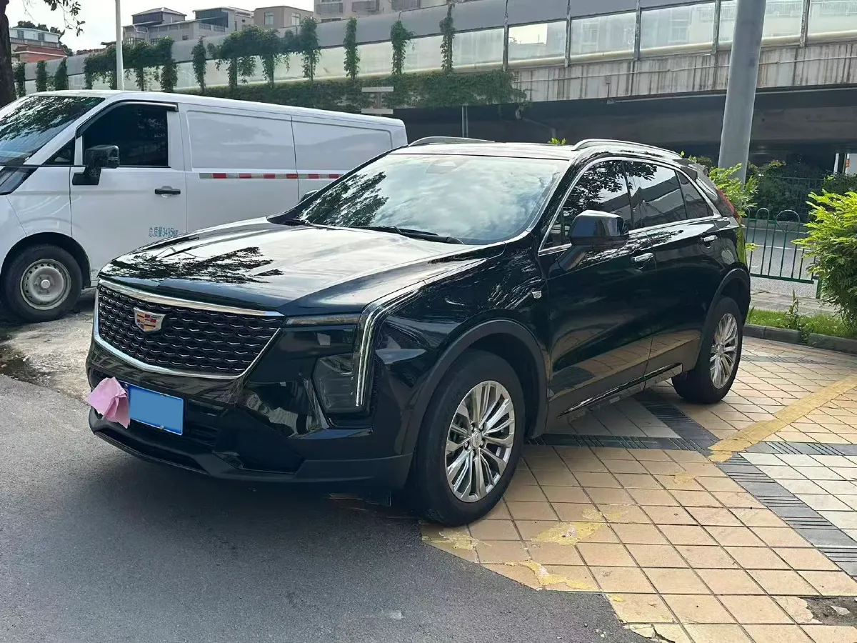2024 Cadillac XT4 2.0T 237HP L4 9AT,autocango,china used car exporter,china ev exporter,chinese used car exporter,chinese used ev exporter