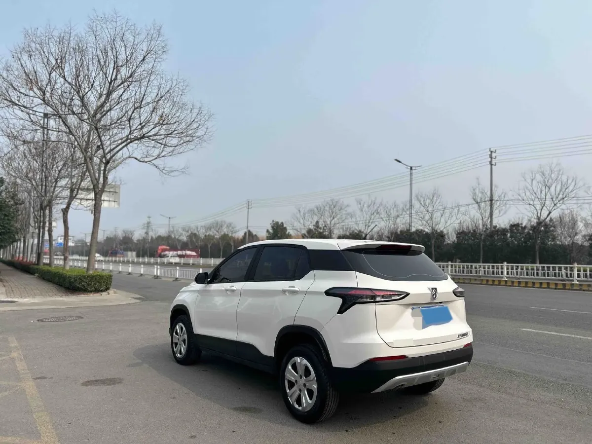 2021 BaoJun 510 1.5L 99HP L4 6MT,autocango,china used car exporter,china ev exporter,chinese used car exporter,chinese used ev exporter