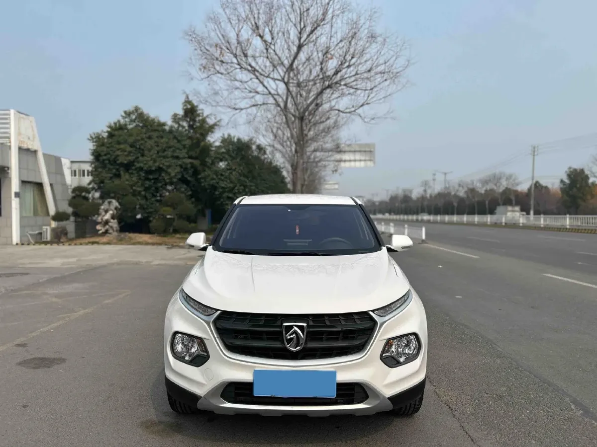 2021 BaoJun 510 1.5L 99HP L4 6MT,autocango,china used car exporter,china ev exporter,chinese used car exporter,chinese used ev exporter