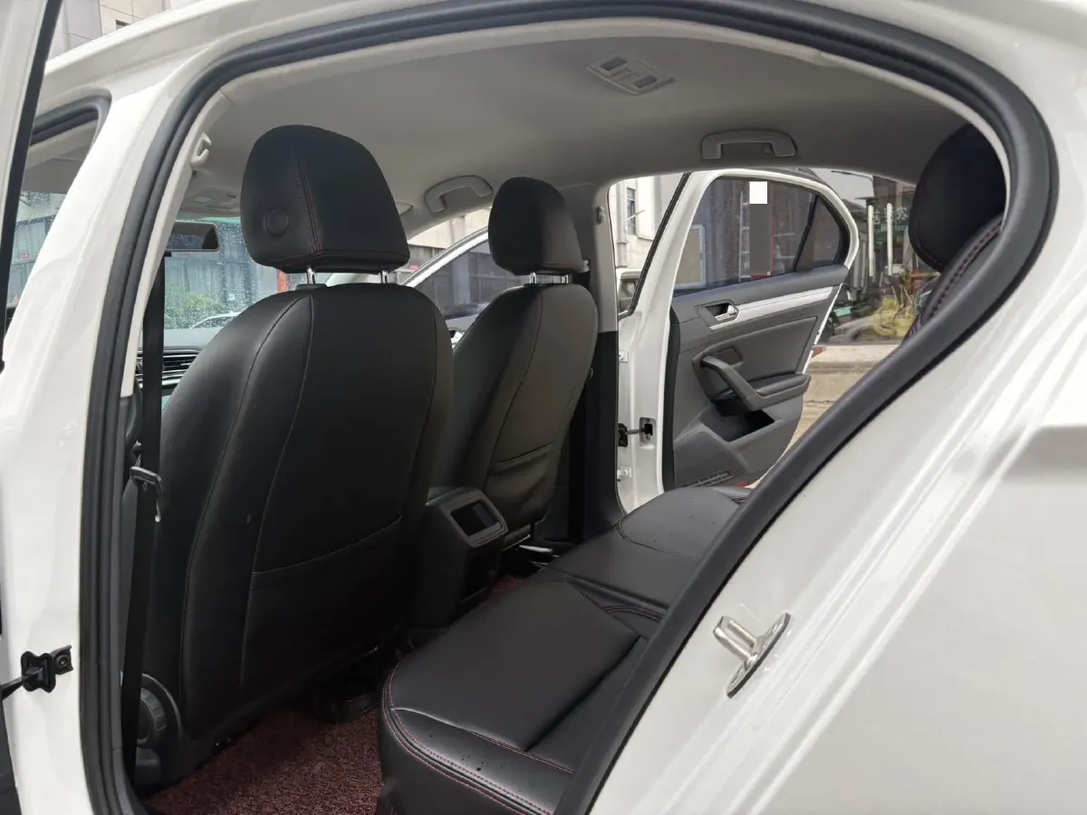 2019 Volkswagen T-Cross 1.4T 150HP L4 7DCT,autocango,china used car exporter,china ev exporter,chinese used car exporter,chinese used ev exporter