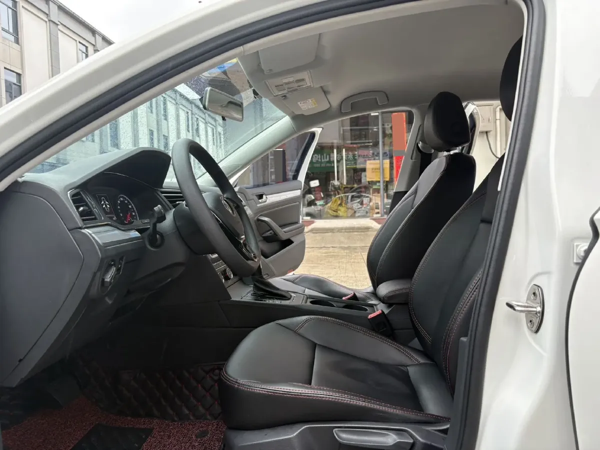 2019 Volkswagen T-Cross 1.4T 150HP L4 7DCT,autocango,china used car exporter,china ev exporter,chinese used car exporter,chinese used ev exporter
