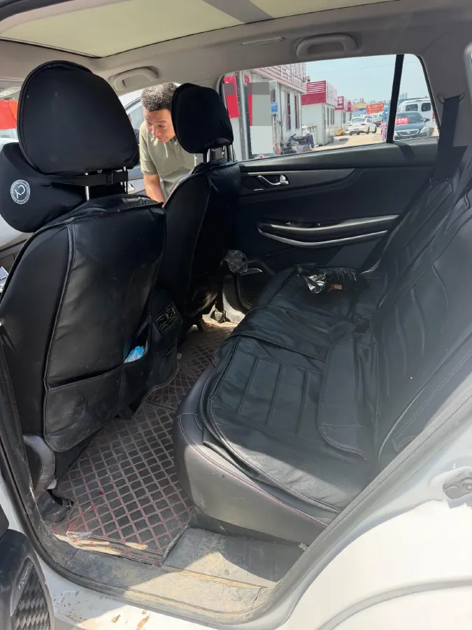 2021 ChangAn CS75 1.5T 178HP L4 7DCT,autocango,china used car exporter,china ev exporter,chinese used car exporter,chinese used ev exporter