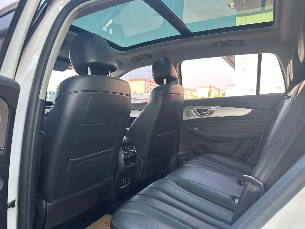 2019 Roewe RX5 MAX 2.0T 231HP L4 6DCT,autocango,china used car exporter,china ev exporter,chinese used car exporter,chinese used ev exporter