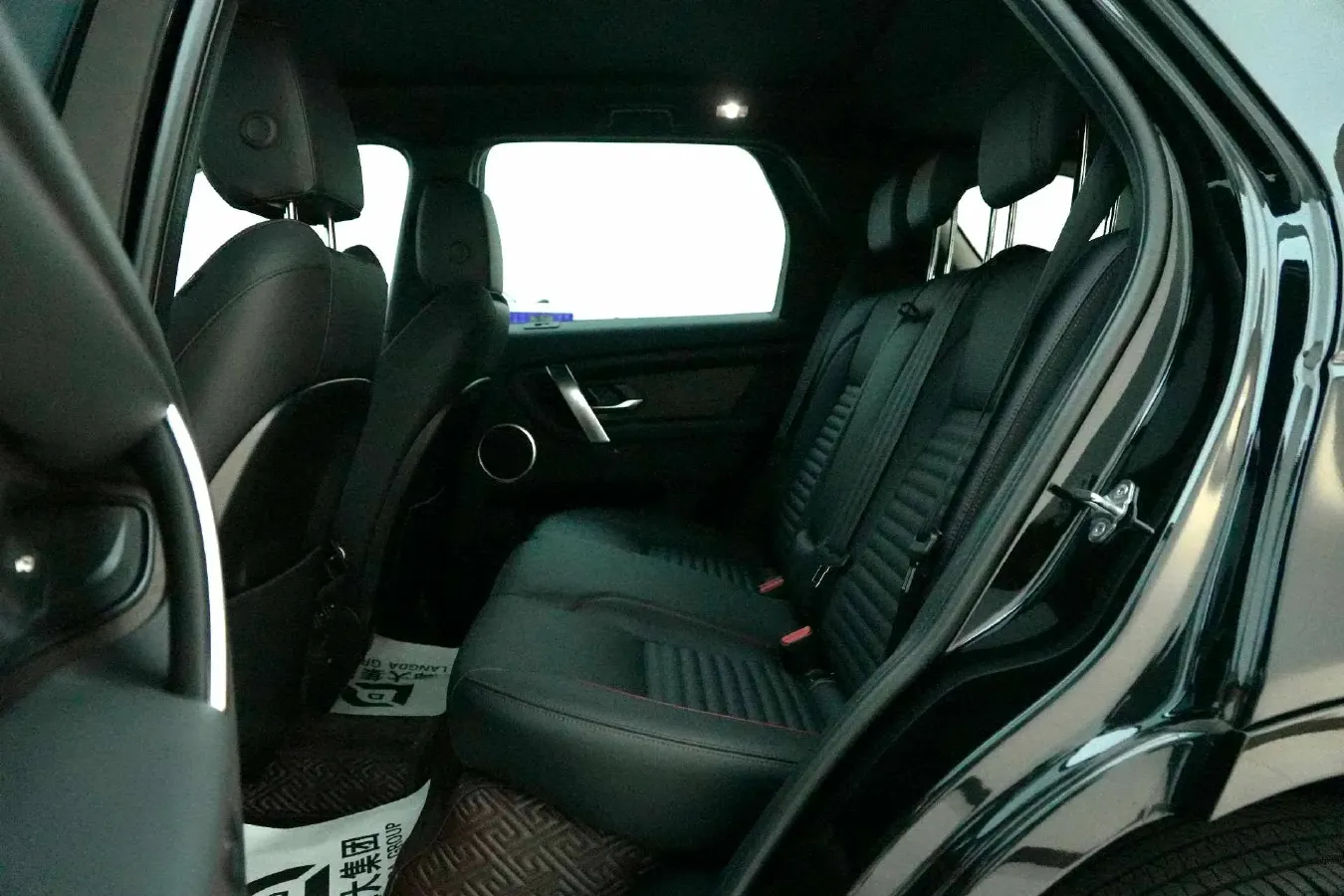 2022 Land Rover Discovery Sport 2.0T 249HP L4 9AT,autocango,china used car exporter,china ev exporter,chinese used car exporter,chinese used ev exporter