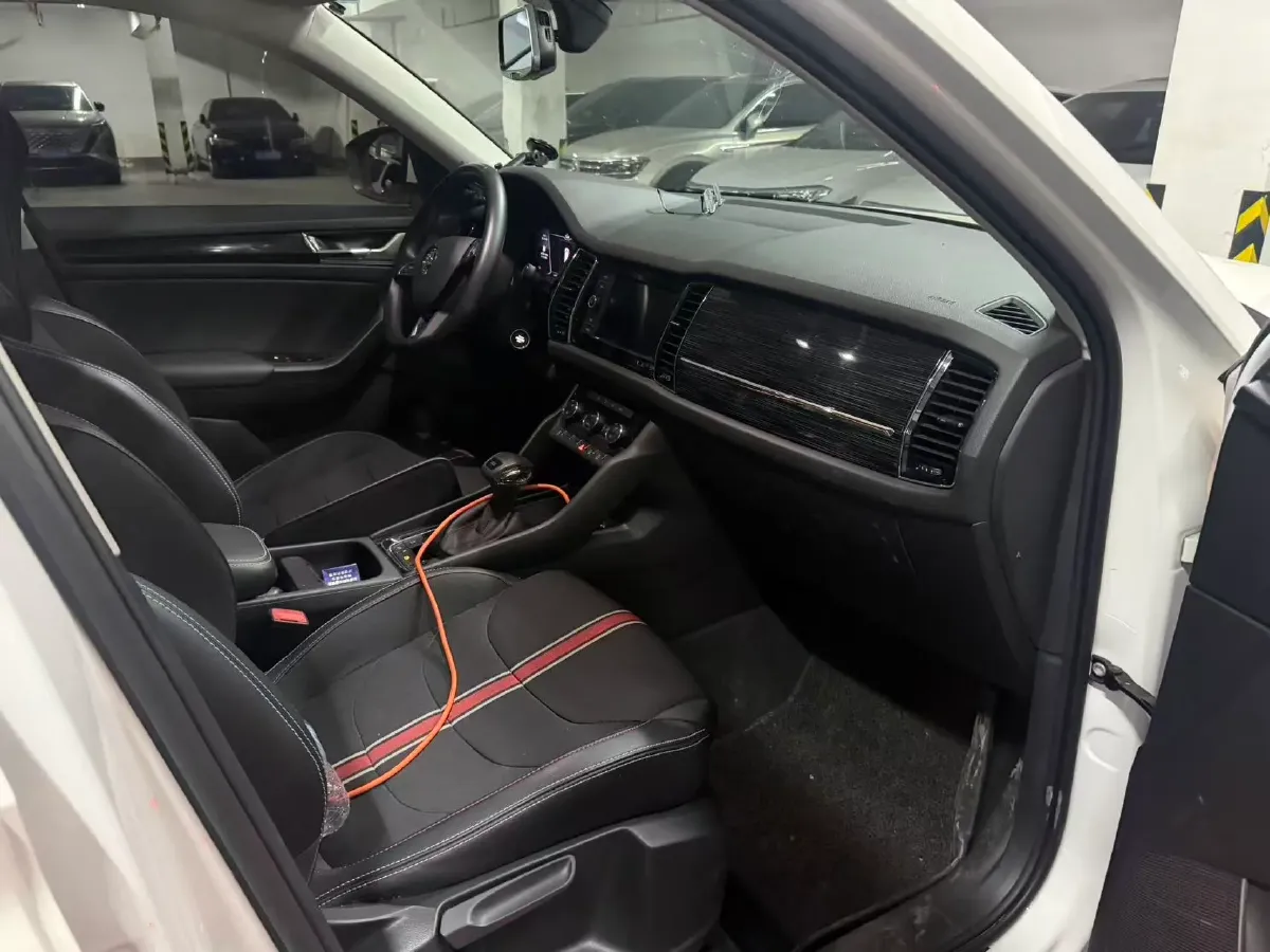 2019 BYD Song BEV 61.9KWH,autocango,china used car exporter,china ev exporter,chinese used car exporter,chinese used ev exporter